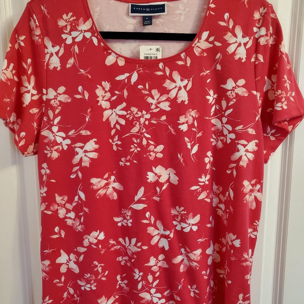 Karen Scott pink and white floral print short sleeve knit top